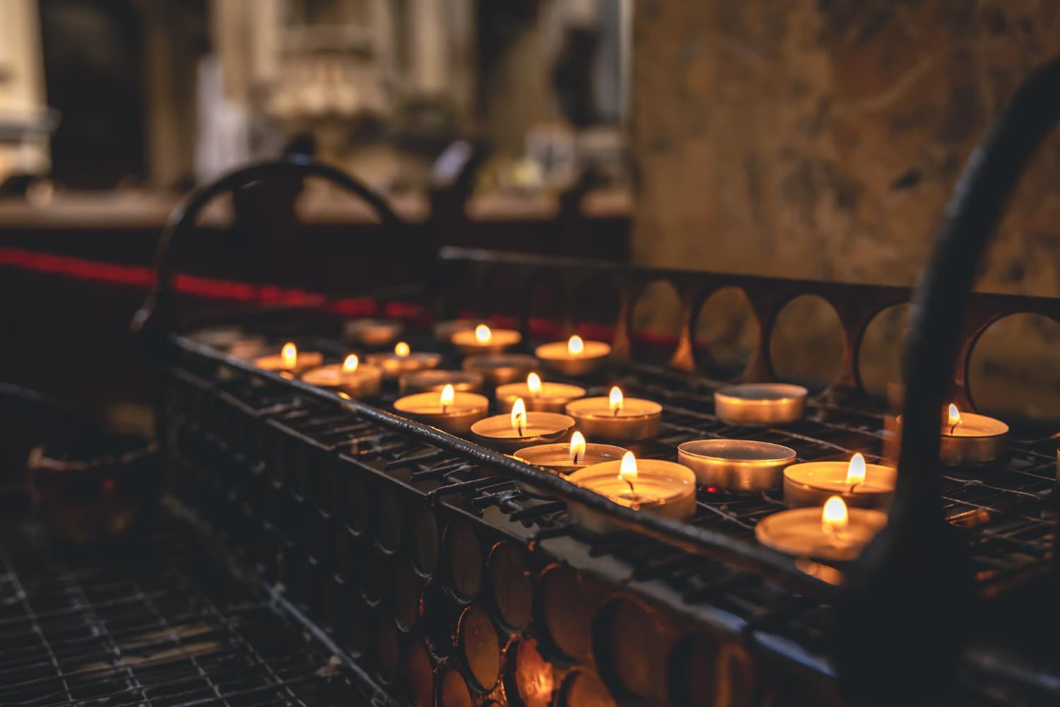 Crématorium, funérarium, chambre mortuaire : quelles différences ?