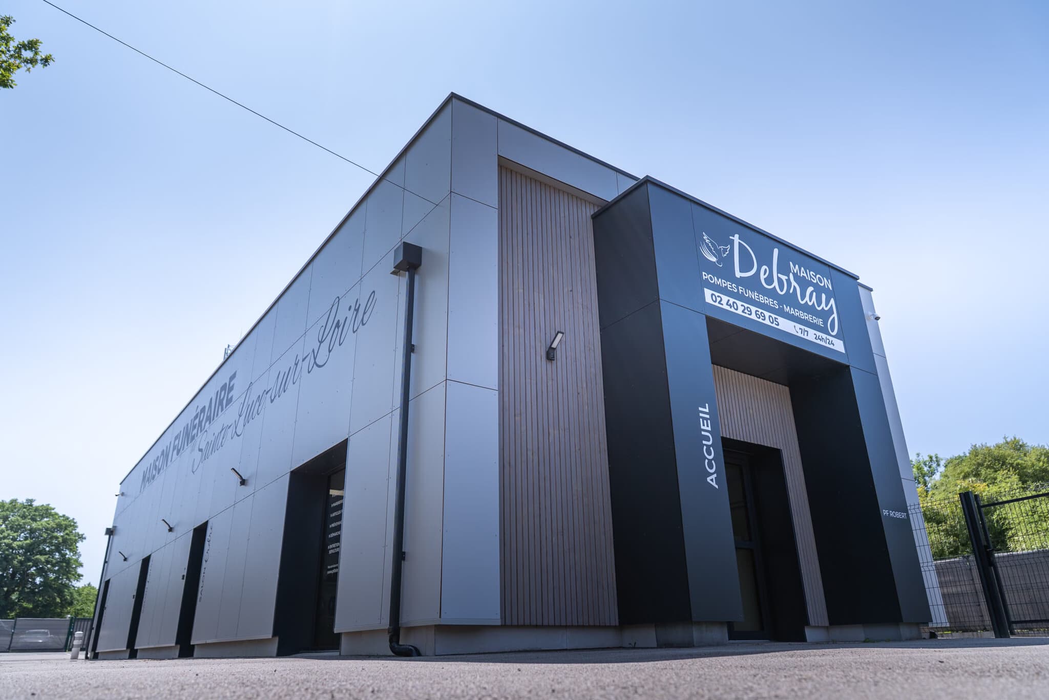 Photo de l'établissement de pompe funèbre Maison Debray - PF Robert
